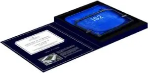 (Видео) Повеќе од обичен пластичен стол: Навивач на Евертон го доби своето парче историја од легендарниот „Гудисон Парк“!