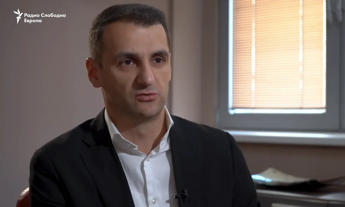 Велковски: 18.000 празни работни места, а 32.000 семејства на социјална помош