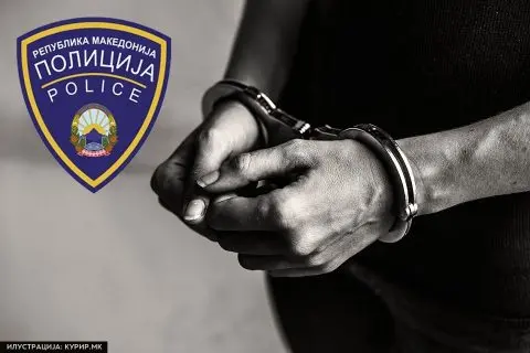 Маж од Нигерија нападнал полицаец во Македонија, кај него најден пиштол