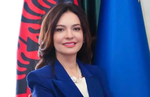 Албанската министерка Спиропали во официјална посета на Скопје