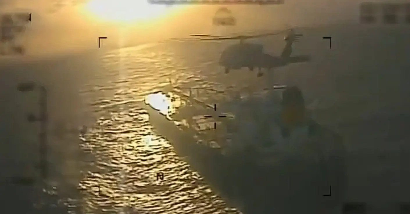 БЛОКИРАЊЕТО ТАНКЕРИ Е ТЕШКО КРШЕЊЕ НА МЕЃУНАРОДНОТО ПРАВО Кина остро реагира, нејзина нафта заглавена од американската опсада