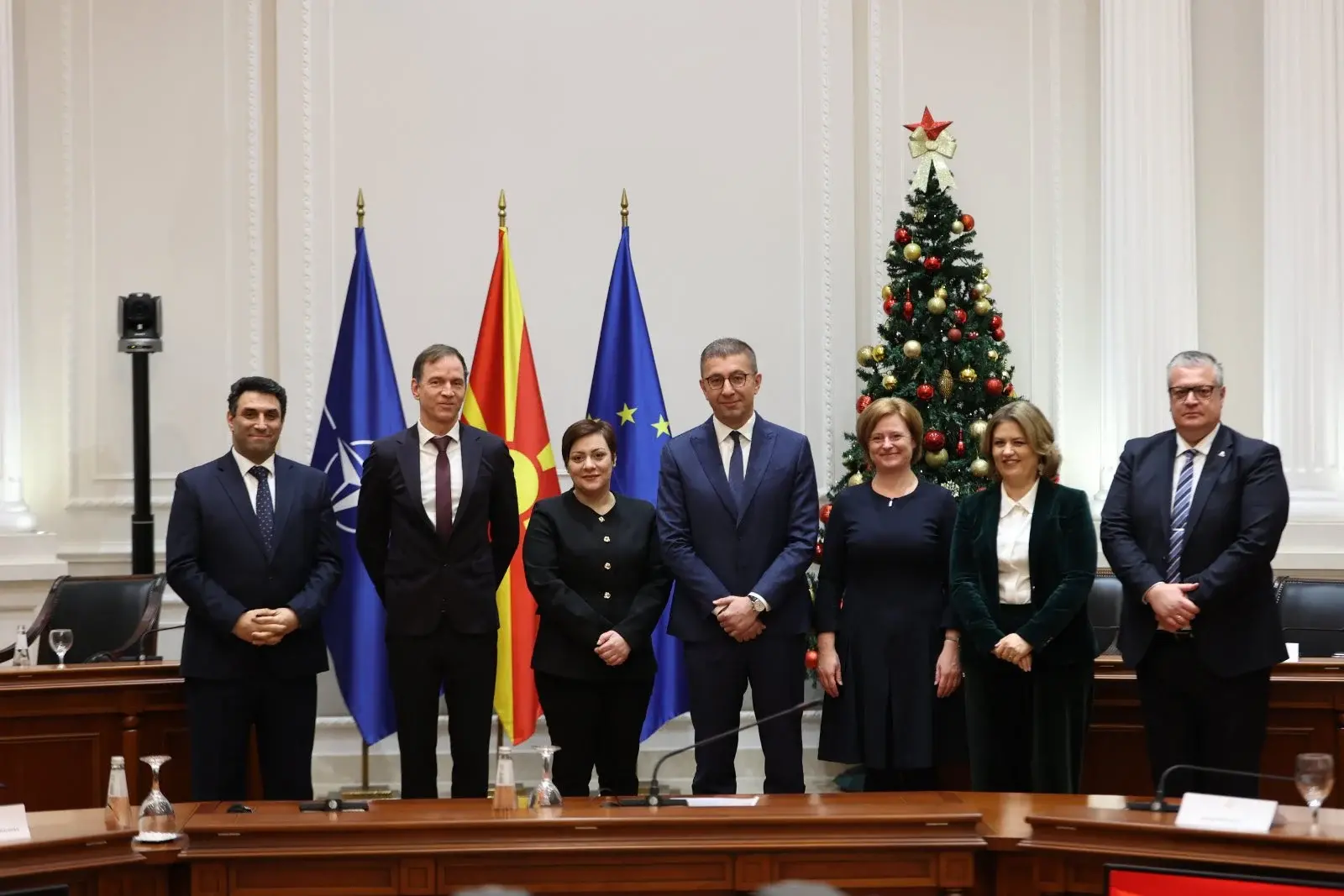 Мицкоски објави инвестиција од 100 милиони во енергетиката