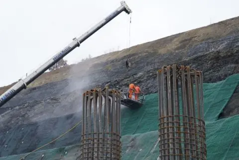 Николоски објави видео: Буквално пробиваме планини, најтешкиот дел од автопатот Охрид-Кичево го решаваме со 14 галерии