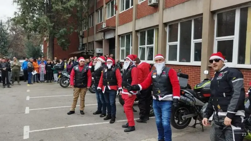 Донација од „Ноу лимит“ за децата во училиштето „Св. Наум Охридски“ во Капиштец