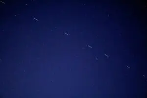 АП: Русија наводно развива ново оружје за уништување на сателитите Starlink