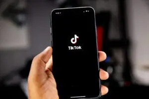 Рама објави укинување на забраната за TikTok во Албанија