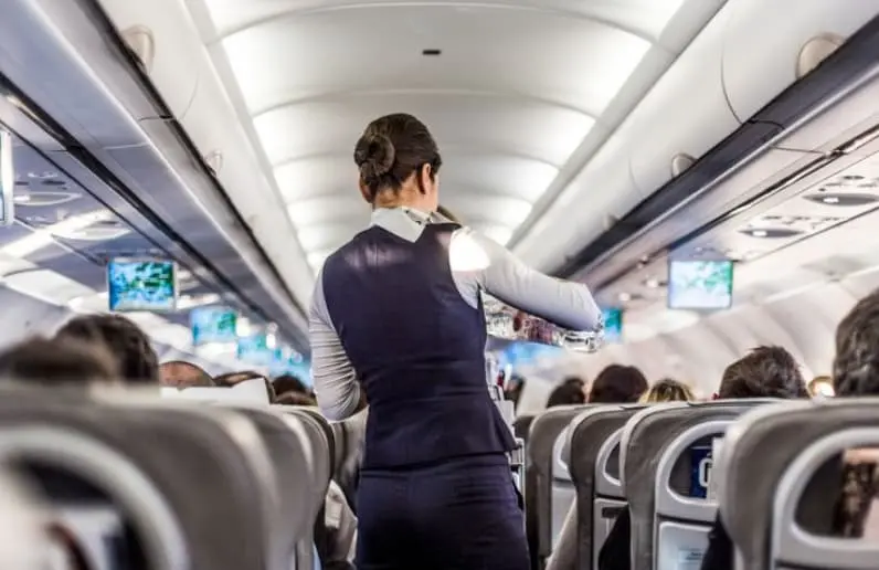 Ужас во Дубаи: Стјуардеса е најдена искасапена во хотелска соба со пет ѕвезди, маж ја бодел со ножици 