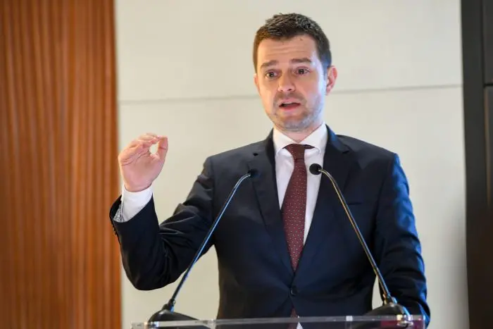 Нема да примаме мигранти, ниту одбиени баратели на азил од Обединетото Кралство, вели Муцунски