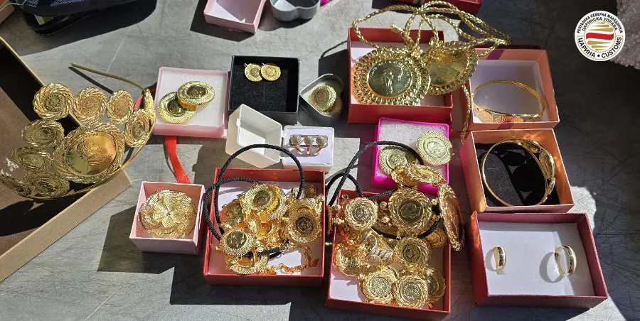 Дрзок потег во гостиварско: Украла златен накит вреден 9.000 евра, полицијата ја приведе