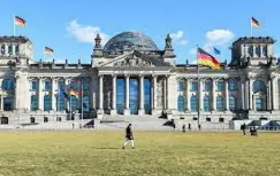 Од јануари воената служба во Германија станува задолжителна, казни за прекршителите