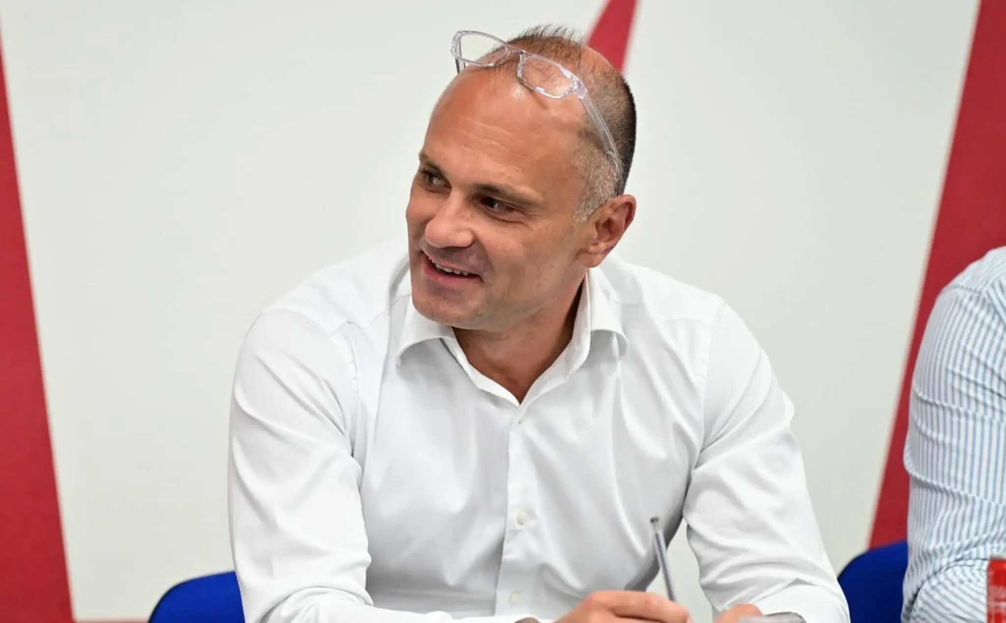 Филипче за заканите на Ахмети: Ако мисли да ја растура Македонија како што се фали за Југославија, тоа нема да му помине