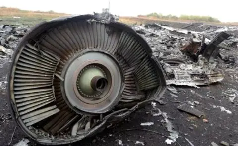 Началникот на Генералштабот на либиската армија, Ал Хадад, и неговата придружба загинаа во авионската несреќа