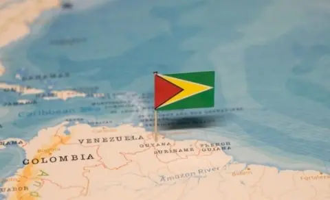 Венецуела донесе закон против пиратство и блокади, додека САД запленуваат танкери за нафта