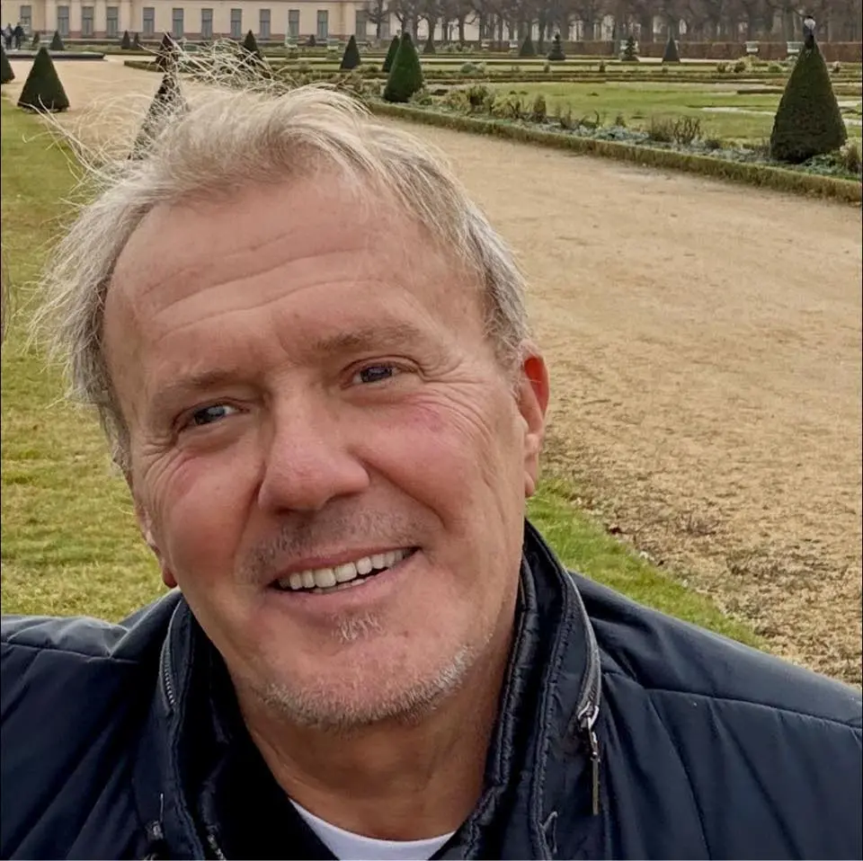 Промо на збирката раскази „Не правете го тоа во мојот автомобил“ од Емил Крстески