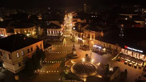 Трговските објекти на Широк Сокак во Битола ќе работаат во недела и празници