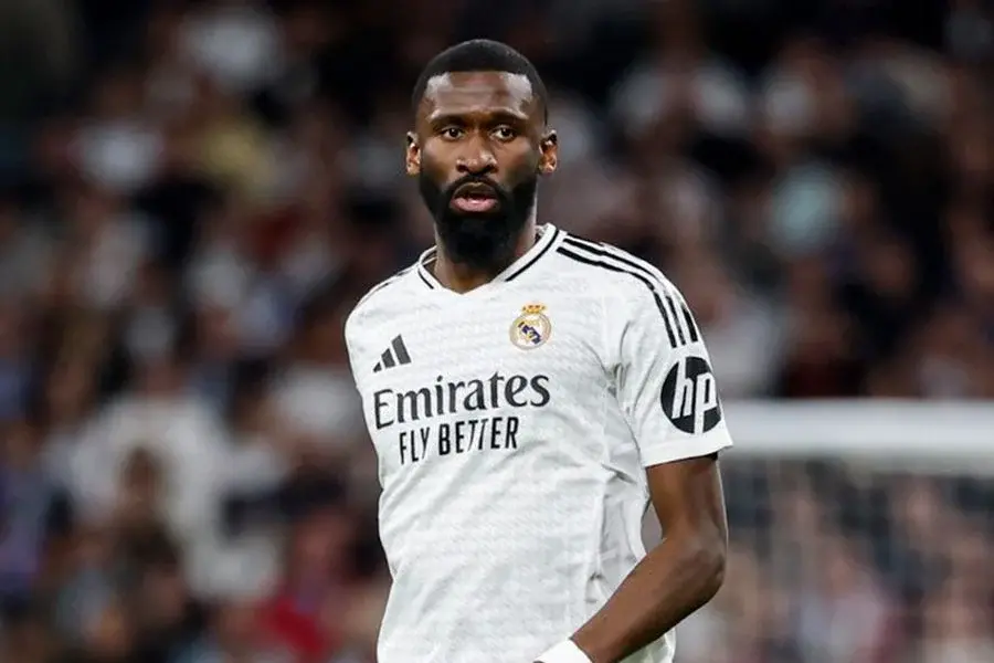 ПСЖ подготвува понуда за Рудигер