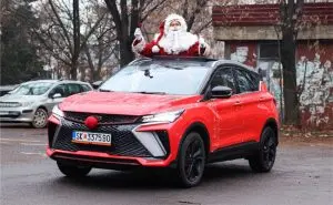 Црвениот Geely Coolray и Дедо Мраз донесоа новогодишна магија!