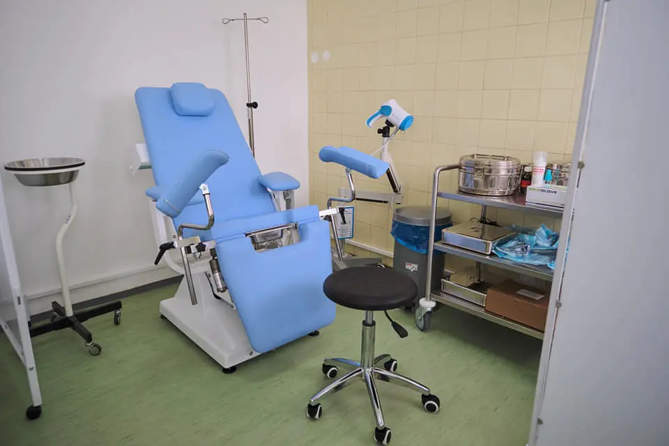 Казни за матичните гинеколози кои наплаќале ЕХО, ПАП и други услуги што ги покрива Фондот