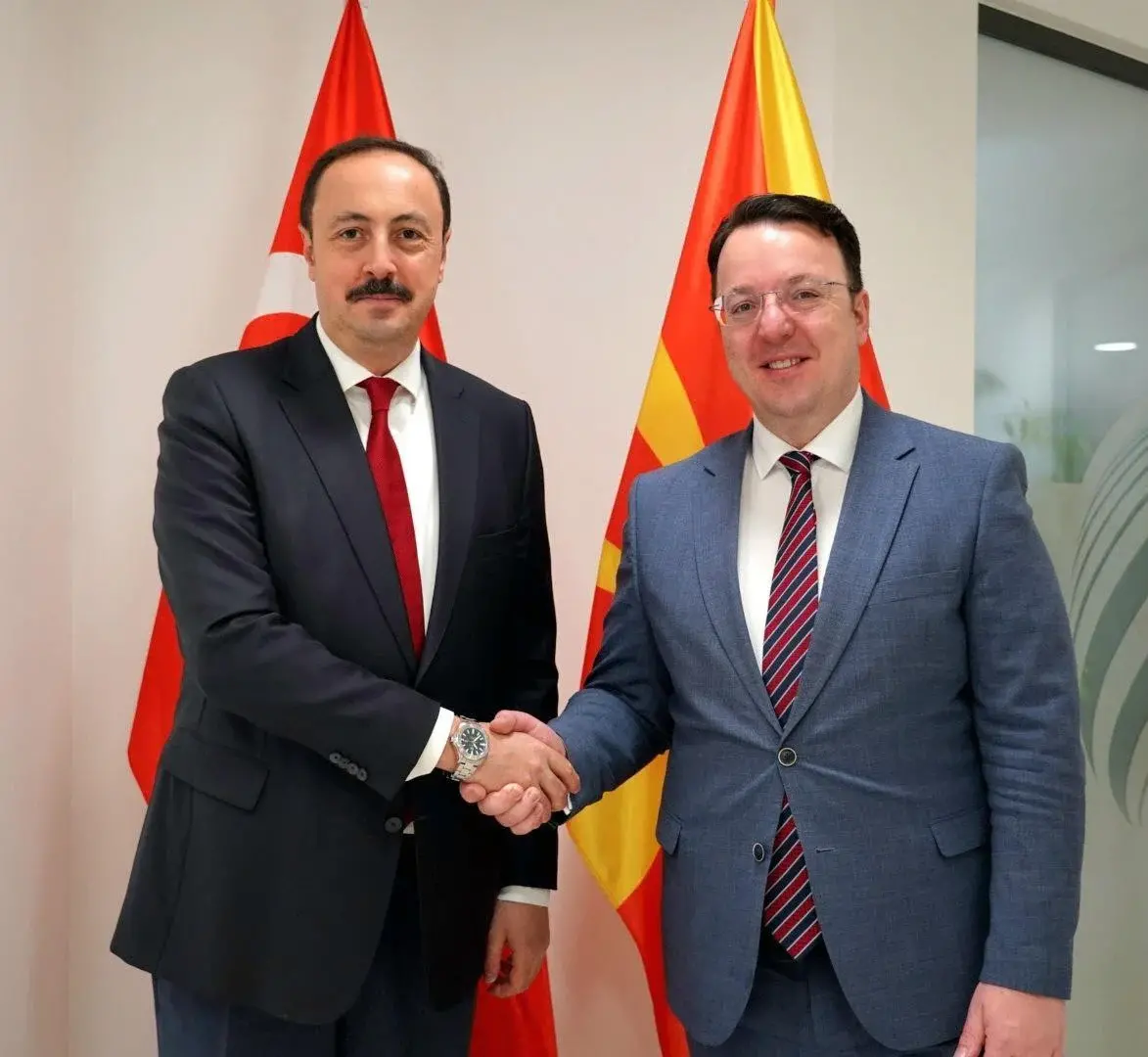 Средба Николоски – Улусој: Имаме потенцијал за зголемување на економската соработка со Туркије