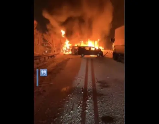 Карамбол на автопат во Јапонија: Најмалку еден загинат во пожарот по сударите меѓу 50 возила (ВИДЕО)