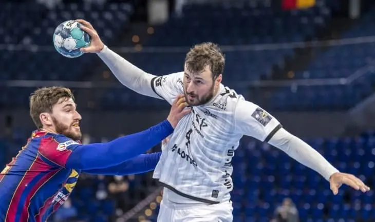 Дувњак не размислува за крај на кариерата