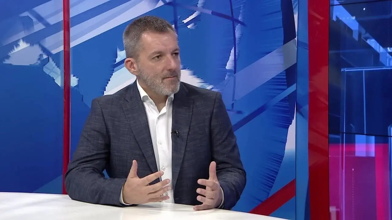 СДСМ имала и ќе има многу поголеми личности од Филипче, никој од нив никогаш не се ставил над партијата – со една одлука не можеш, ниту ќе дозволам да избришеш 30 години работа, љубов и жртва!