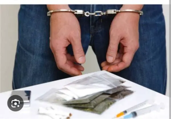 Дете од Битола на 17 години фатен со дрога и дигитална вага На улица ,,Стрчин" во Битола