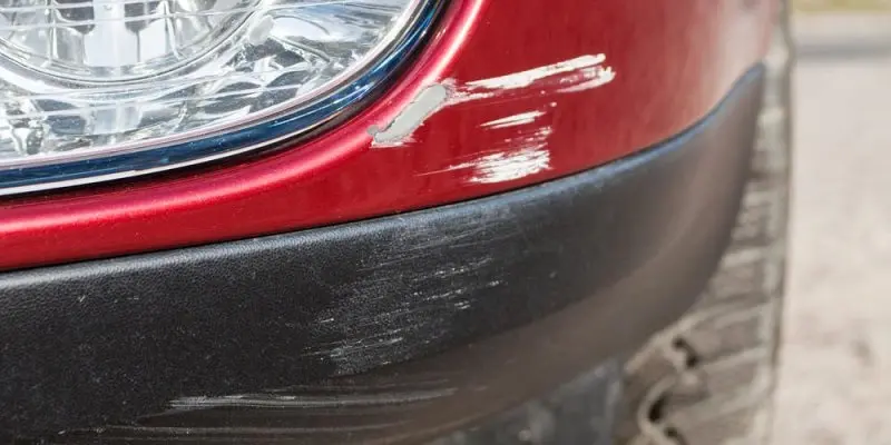 МВР: 34 возила оштетени на паркинг на булеварот „АСНОМ“ во Скопје