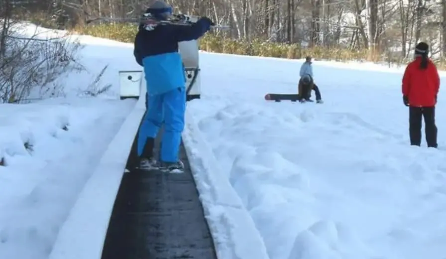 Трагедија во ски центар во Јапонија: Петгодишно дете загина на подвижната лента 