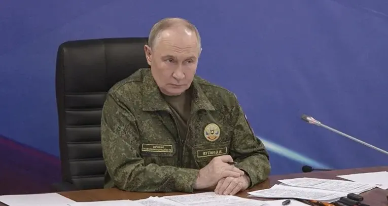 Кремљ повтори дека Украина треба да ги повлече трупите од Донбас