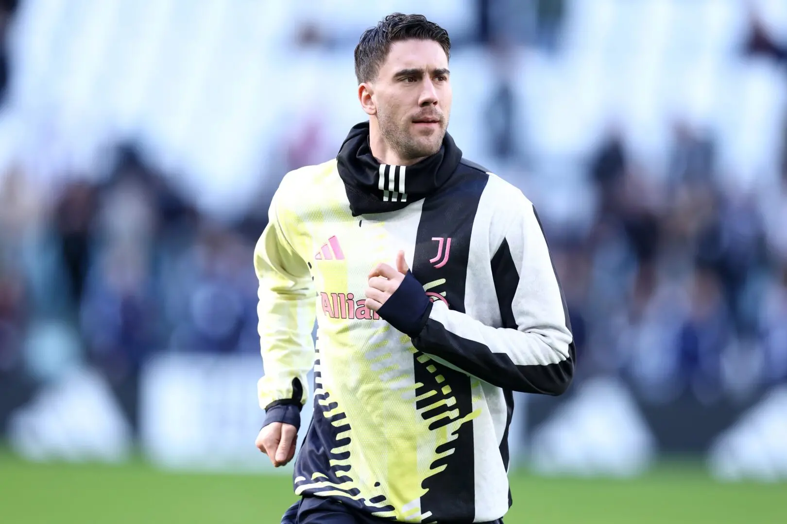 Барселона се распрашува за Влаховиќ