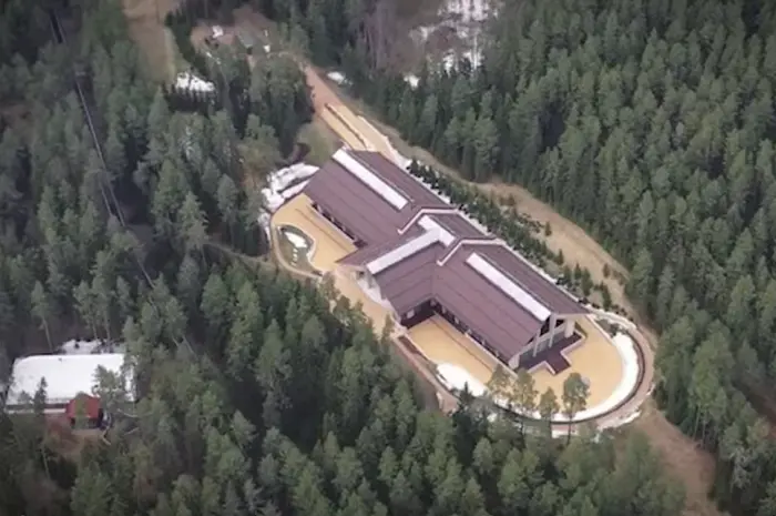 Украина ја нападнала резиденцијата на Путин со повеќе од 90 беспилотни летала