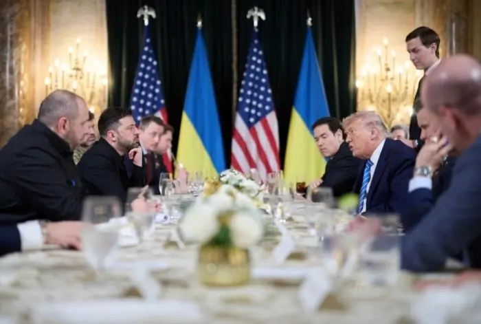 Од Трамп побарав гаранции за Украина во траење до 50 години, истакна Зеленски