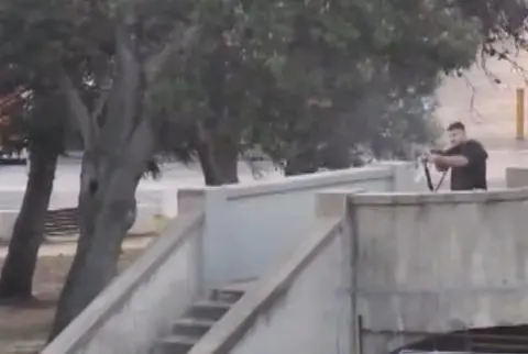 Австралиска полиција: Напаѓачите на Ханука на плажата Бонди дејствувале самостојно