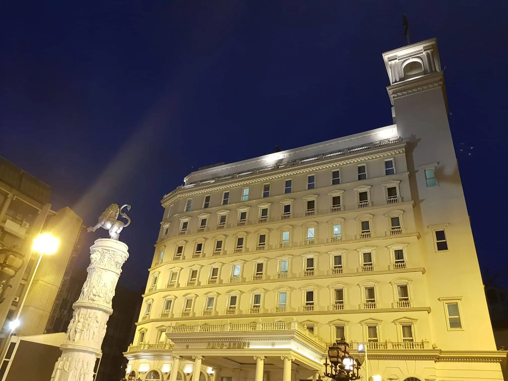 ВМРО-ДПМНЕ: СДС од искуство знаат колку чини златна виза за Дубаи затоа веднаш ги погоди сумата