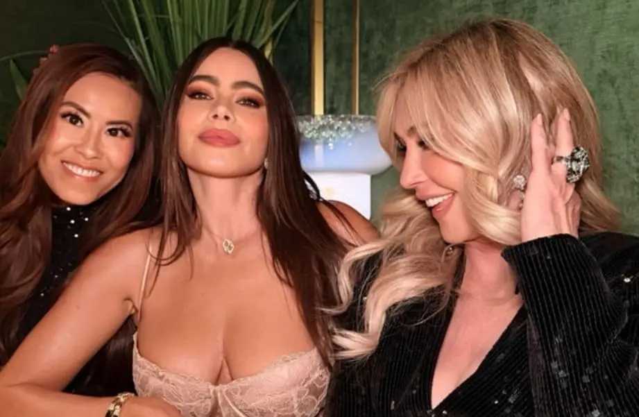 Софија Вергара во проѕирен корсет се забавува во Лондон (ФОТО)