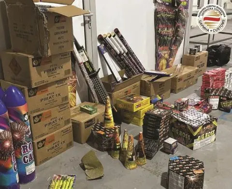 Спречен обид за нелегално тргување со пиротехнички средства: Запленети над 40.000 парчиња петарди и огномети, кривична пријава за едно лице