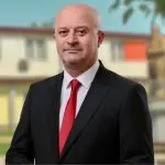 ГРАДОНАЧАЛНИКОТ НА НОВАЦИ УПАТИ НОВОГОДИШНА ЧЕСТИТИКА