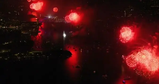 ВИДЕО: Сиднеј ја дочека Новата година со спектакуларен огномет