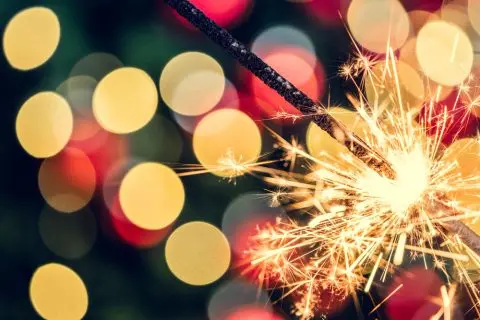 Хороскоп за новогодишната ноќ: Кога ќе дојде полноќ, среќата ќе биде на страната на овие знаци