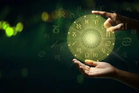 Хороскоп за првиот ден од годината: Што ви носи денешниот ден?