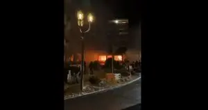 Најмалку 40 загинати, 100 повредени во експлозија во познат швајцарски скијачки центар