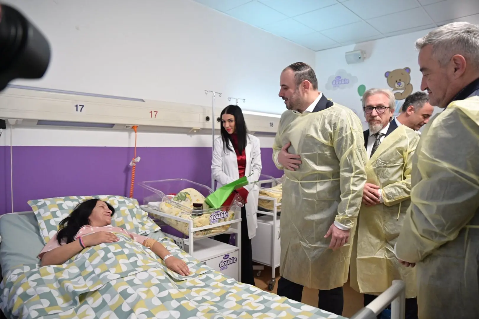 Првото бебе во државата е Евгенија, трето дете на семејството Камчеви