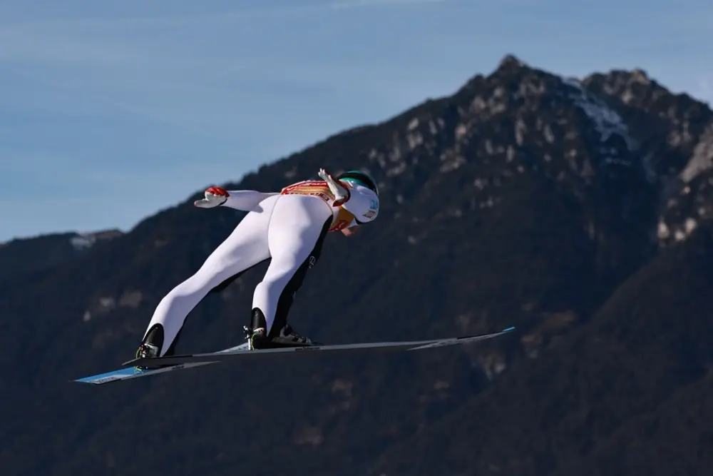 Домен Превц го прелета Гармиш Партенкирхен