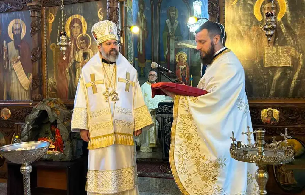 Празнична вечерна богослужба на „Бадник“ во кичевскиот храм „Св.Петар и Павле“ на која ќе чиноначалствува митрополитот Дебарско-кичевски г. Георгиј