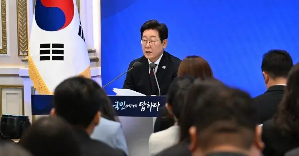 Претседателот на Јужна Кореја пристигна во Кина среде тензии меѓу Пекинг и Токио околу Тајван