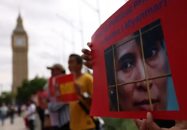 Воената хунта на Мјанмар амнестираше 6.100 затвореници на Денот на независноста