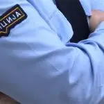 ВО УЧИЛИШЕН ДВОР ВО БИТОЛА МАЛОЛЕТНИЦИ ФАТЕНИ СО 48 ПАКУВАЊА МАРИХУАНА