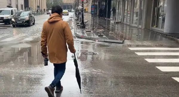 Променливо облачно време со дожд за Божиќ