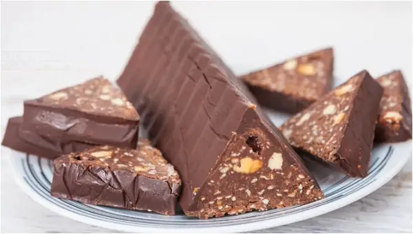 Домашно посно тоблероне поубаво од купечкото: Изненадете ги гостите за празниците